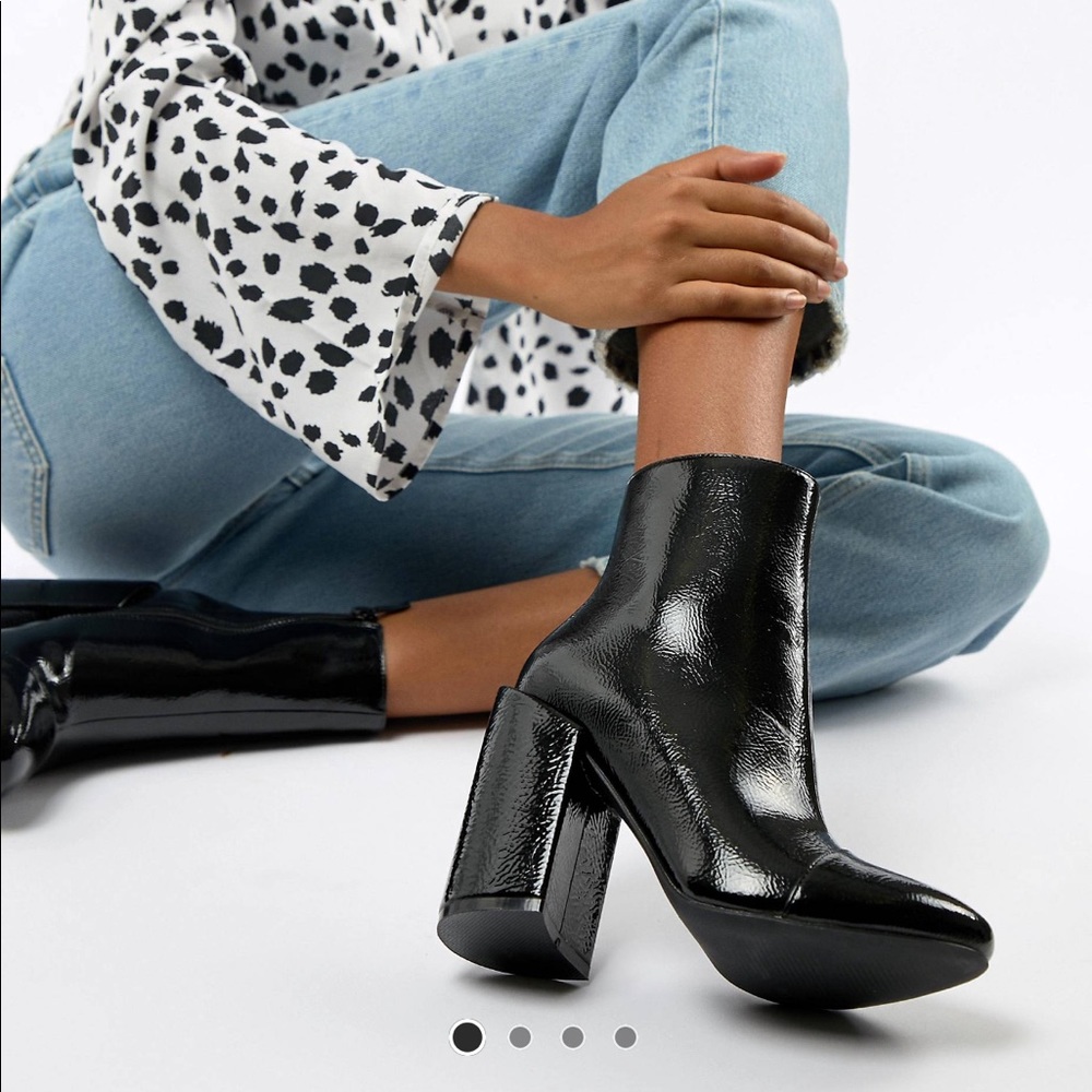 NWT Black Patent Heeled Ankle Boots Sz. 8